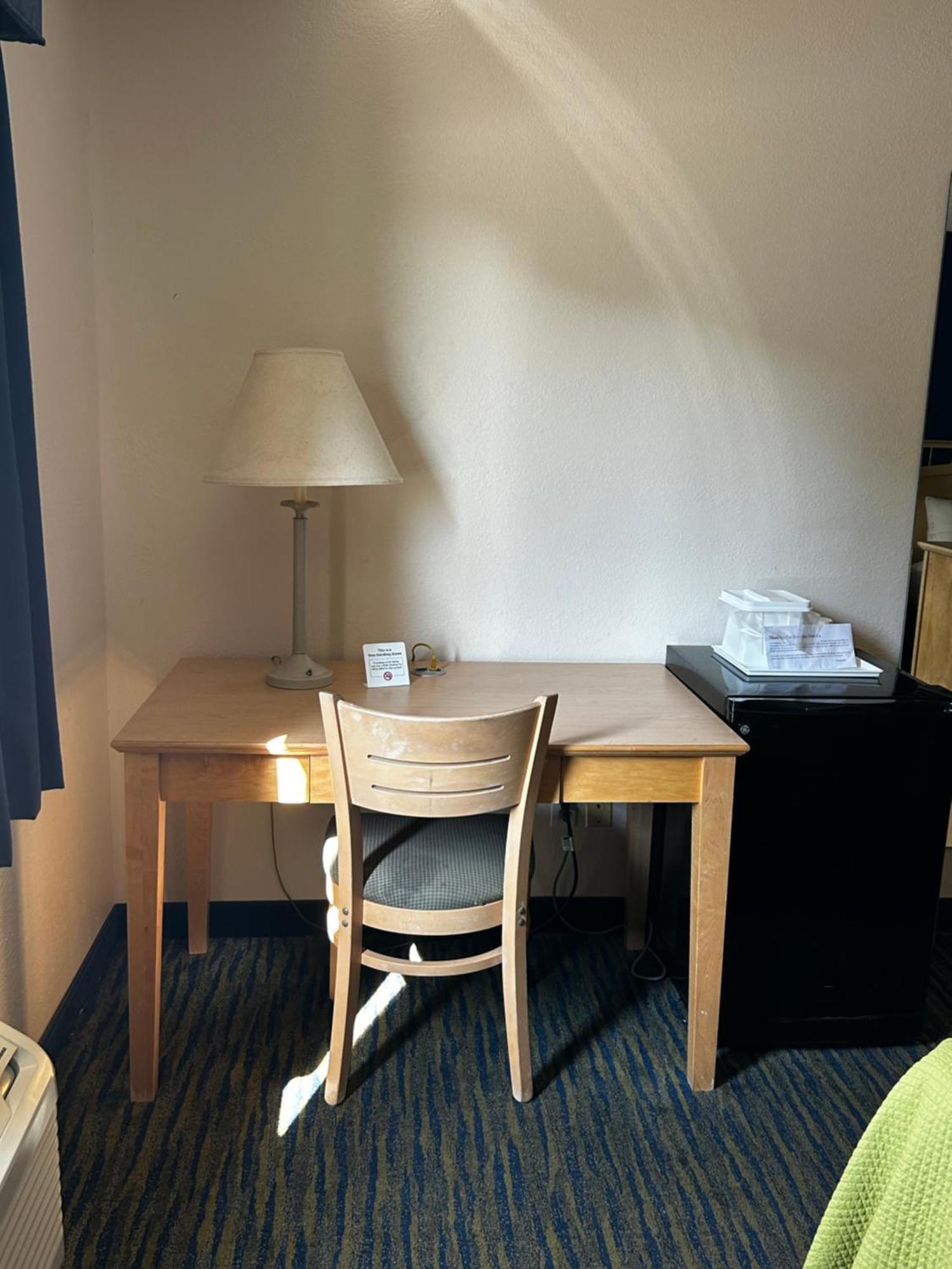 Ameristay Inn & Suites Waverly Buitenkant foto